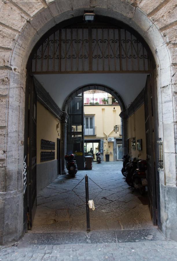 La Via Dei Presepi Bed & Breakfast Naples Exterior photo